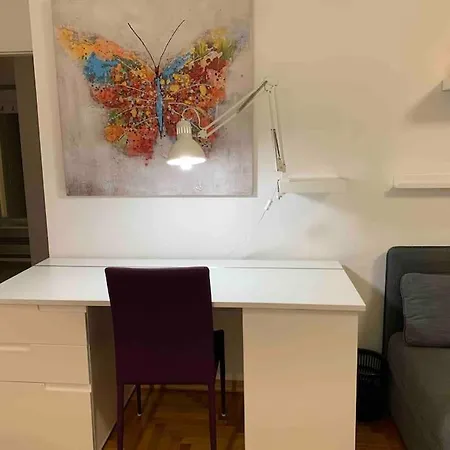 Apartment Close To Center Big Terrace Tram Garage Parking Place Fast Wifi Super King Size Bed Grocery 1min *